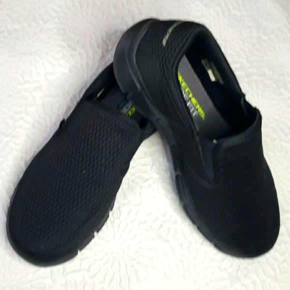 Skechers Mentt\'s Black Slip-On Equalizer Double Play Shoes, Size 7 WIDE FIT main image 5